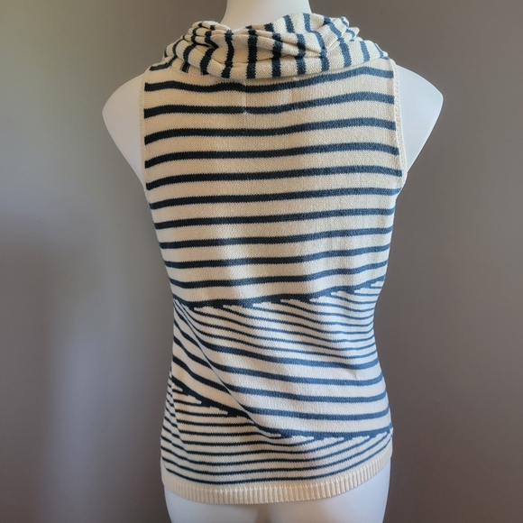 Sparrow Cotton/Linen Top - Picture 4 of 6